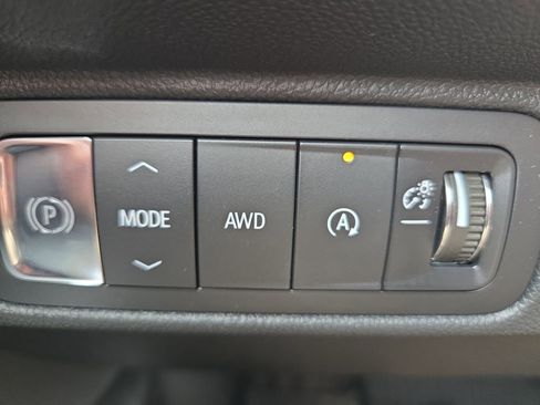 New 2026 Chevrolet Traverse RS w/ LPO, Floor Liner Package AWD/4WD image 19