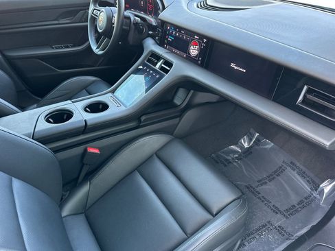 Used 2023 Porsche Taycan RWD image 15