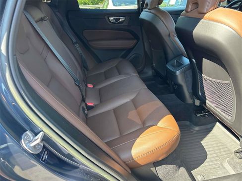 Used 2023 Volvo XC60 B5 Plus w/ Protection Package Premier image 16