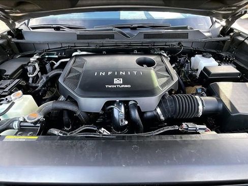 Certified 2025 INFINITI QX80 Sensory image 10