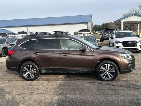 Used 2019 Subaru Outback 2.5i Limited w/ Popular Package #2 image 7