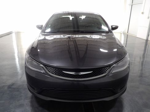 Used 2017 Chrysler 200 LX FWD image 2
