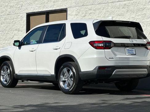 New 2025 Honda Pilot EX-L image 6