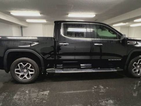 New 2026 GMC Sierra 1500 SLT w/ SLT Premium Plus Package image 9