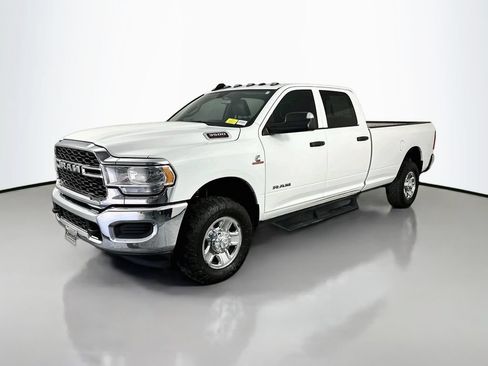 Used 2022 RAM 3500 Tradesman AWD/4WD image 3