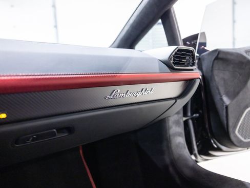 Used 2024 Lamborghini Huracan Tecnica RWD image 47