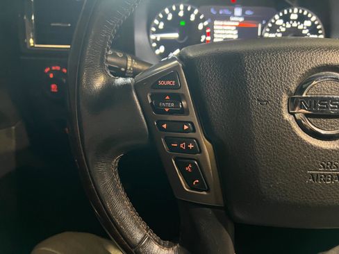 Used 2021 Nissan Titan Platinum Reserve w/ Moonroof Package image 13