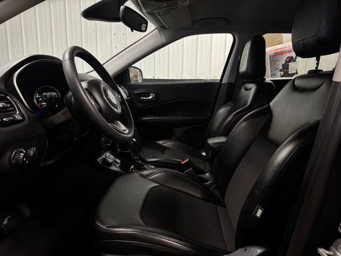 Used 2021 Jeep Compass Latitude image 16