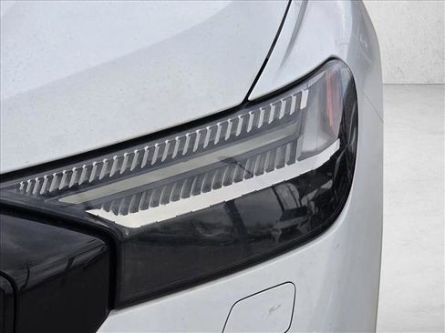 Certified 2024 Audi Q4 e-tron Prestige image 8