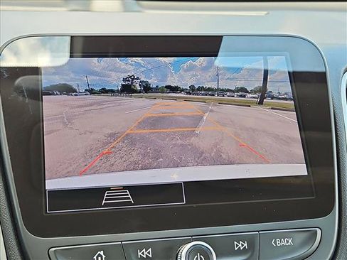 Used 2025 Chevrolet Malibu LT FWD image 13
