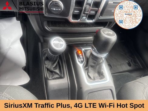 Used 2023 Jeep Wrangler Unlimited w/ Cold Weather Group AWD/4WD image 31