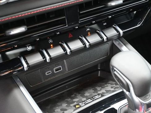 New 2025 Chevrolet Colorado Z71 w/ Technology Package image 33