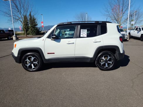 Used 2022 Jeep Renegade Trailhawk image 11