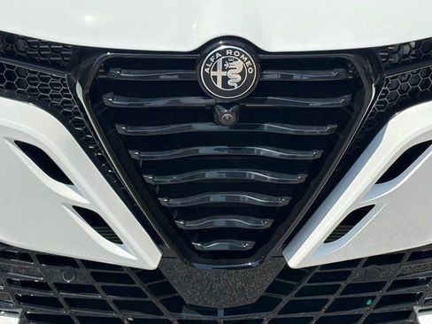 New 2026 Alfa Romeo Tonale w/ Active Assist Package AWD/4WD image 11