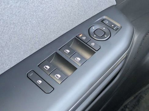 New 2025 Kia K4 EX image 23