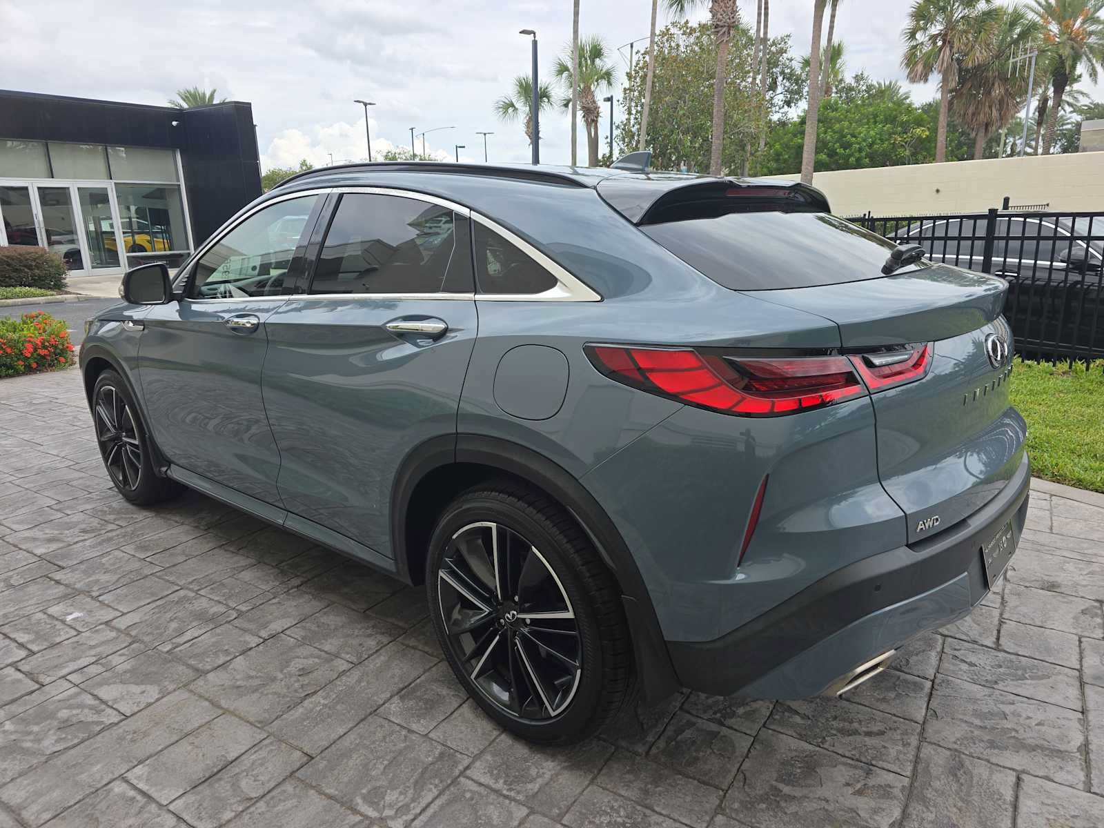 Used 2023 INFINITI QX55 Luxe w/ Cargo Package AWD/4WD image 6