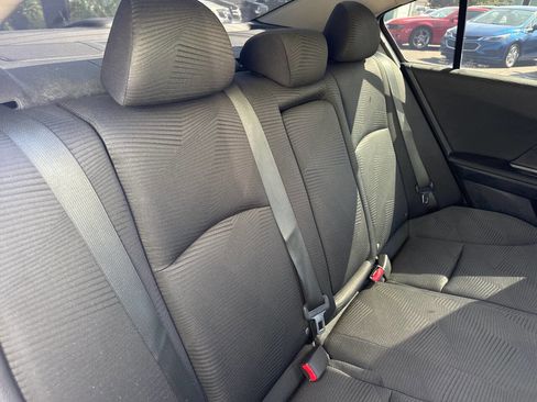 Used 2015 Honda Accord LX image 17