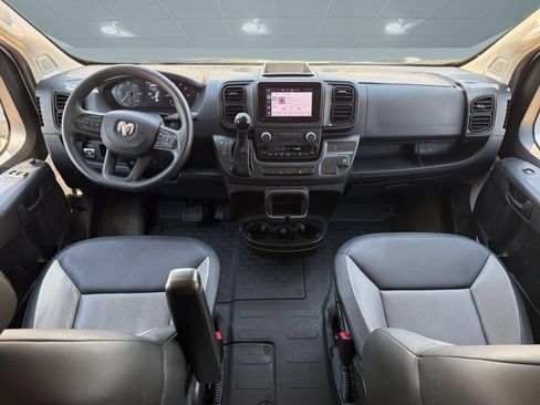 Used 2025 RAM ProMaster 2500 w/ Convenience Group FWD image 17