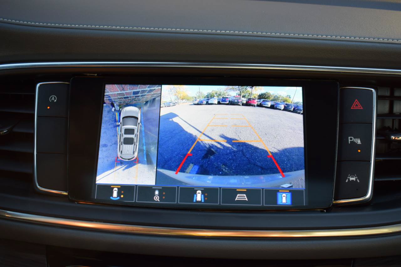 Used 2024 Buick Enclave Essence w/ Experience Buick Package FWD image 27