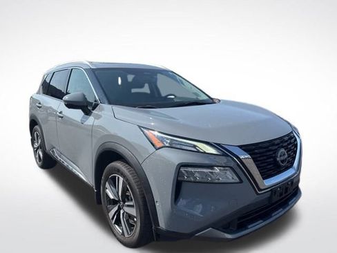 Used 2023 Nissan Rogue SL w/ SL Premium Package AWD/4WD image 3