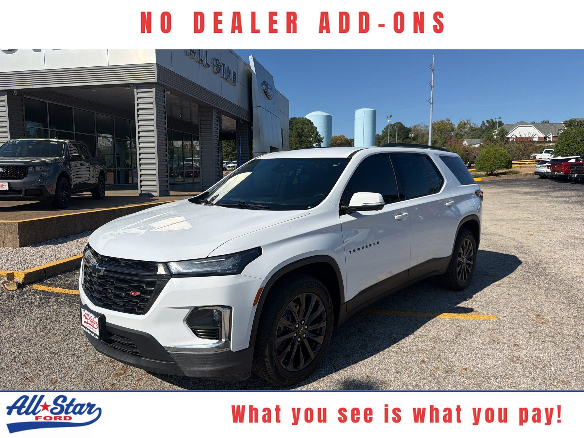 Used 2023 Chevrolet Traverse RS FWD image 1