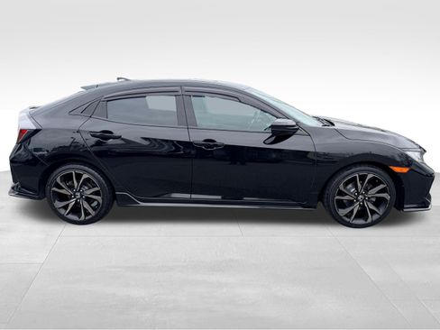 Used 2019 Honda Civic Sport image 4