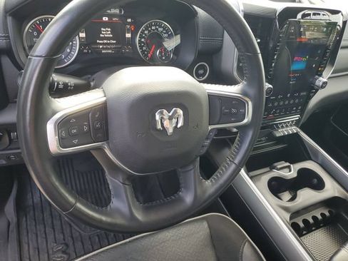 Used 2023 RAM 1500 Laramie AWD/4WD image 17