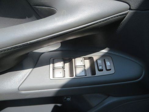 Used 2009 Lexus LX 570 4WD image 24