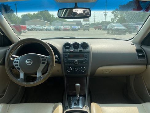 Used 2012 Nissan Altima 2.5 SL w/ 2.5SL Pkg FWD image 9
