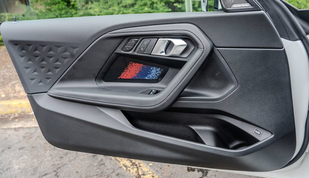 Used 2025 BMW M2 w/ Lighting Package RWD image 16