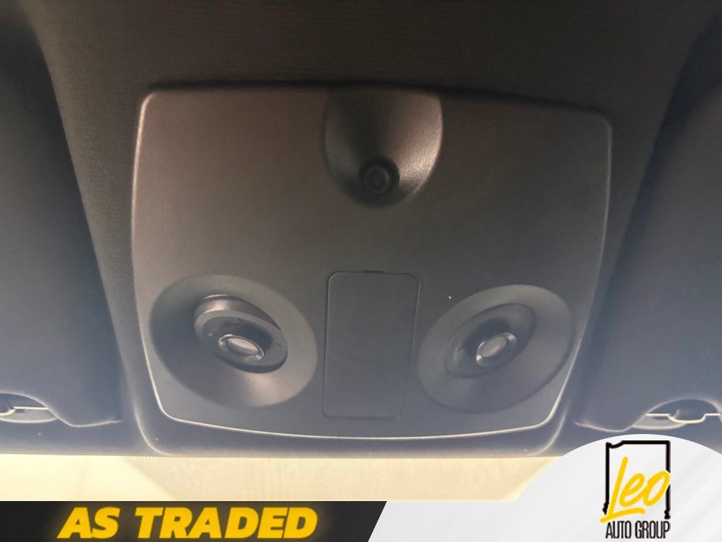 Used 2013 Dodge Avenger SXT FWD image 18