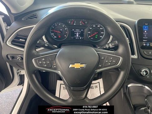 Used 2024 Chevrolet Malibu LT image 36