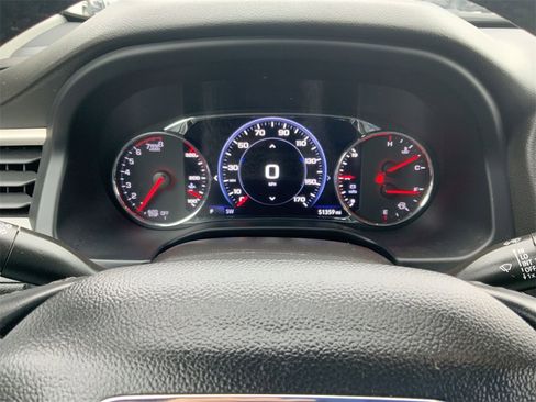 Certified 2023 GMC Acadia SLT w/ Technology Package image 12