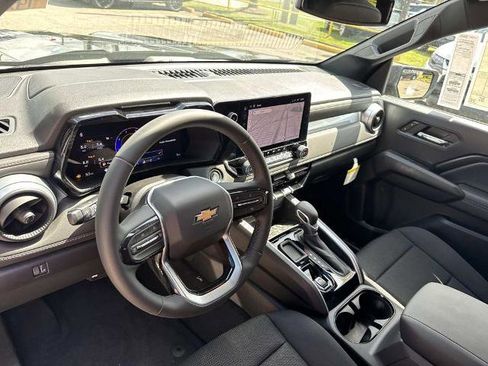 New 2026 Chevrolet Colorado LT image 12
