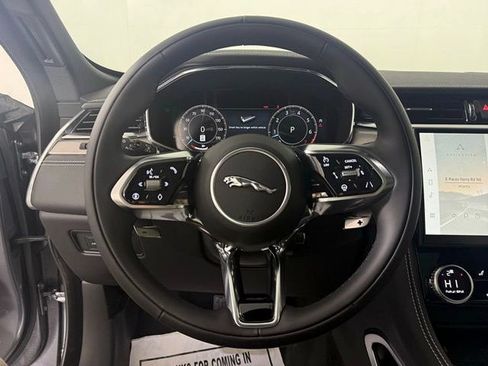 Used 2026 Jaguar F-PACE R-Dynamic S AWD/4WD image 41