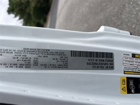 Used 2024 Jeep Wrangler Sahara image 33