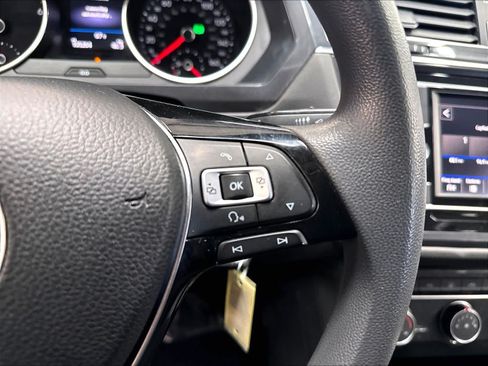 Used 2018 Volkswagen Tiguan S FWD image 15