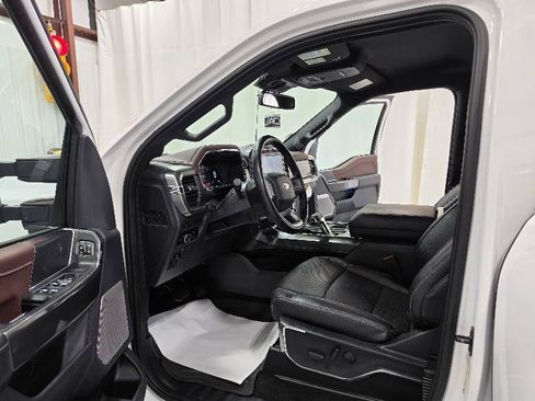 Used 2023 Ford F150 Lariat AWD/4WD image 11