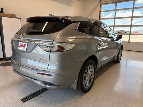 Used 2024 Buick Enclave Avenir w/ Avenir Technology Package AWD/4WD image 9