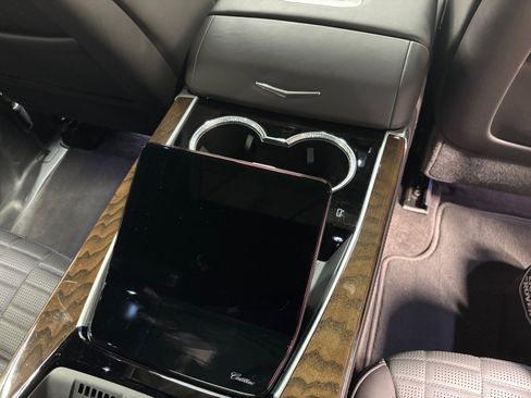 Used 2025 Cadillac Escalade Sport Platinum image 36