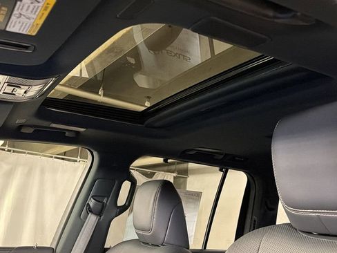 New 2025 Lexus LX 700h Luxury image 6