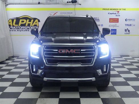 Used 2021 GMC Yukon XL SLT AWD/4WD image 2