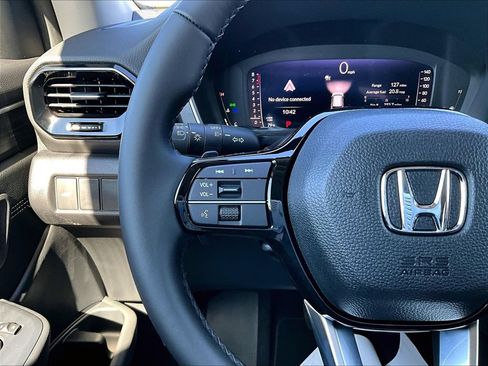 New 2026 Honda Pilot Touring image 12