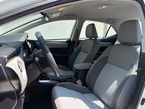 Used 2019 Toyota Corolla LE FWD image 11