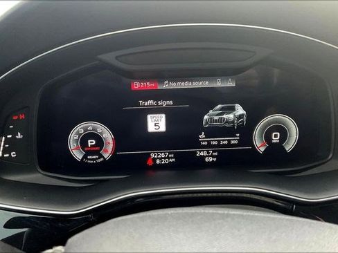 Used 2021 Audi Q8 Prestige w/ Prestige Package image 24
