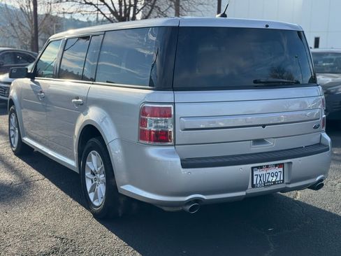 Used 2016 Ford Flex SE image 7