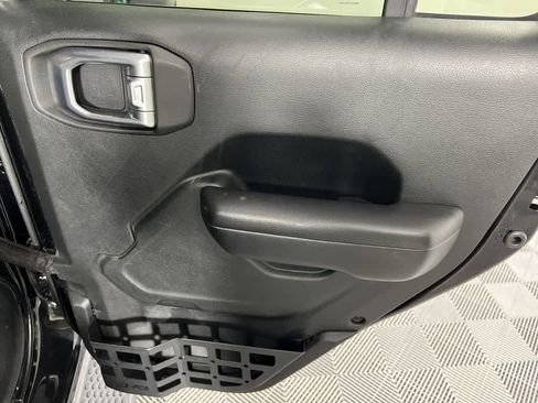 Used 2020 Jeep Wrangler Unlimited Sport S image 29