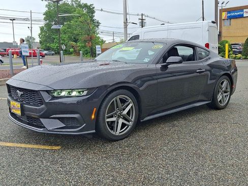 Certified 2024 Ford Mustang Coupe RWD image 4