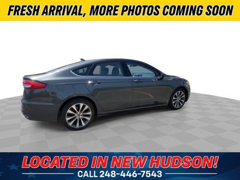 Used 2020 Ford Fusion SE AWD/4WD image 2