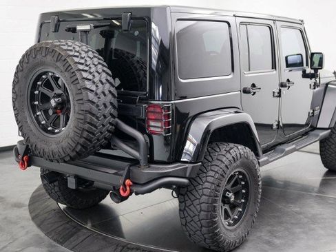 Used 2014 Jeep Wrangler Unlimited Rubicon w/ Connectivity Group image 11